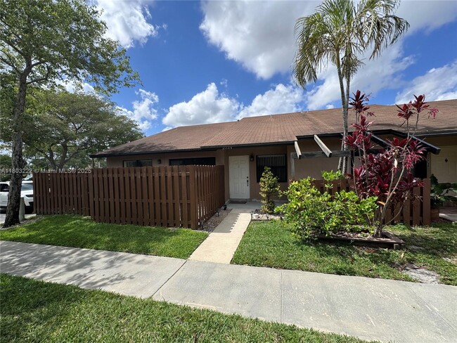 property at 2734 N Nob Hill Rd