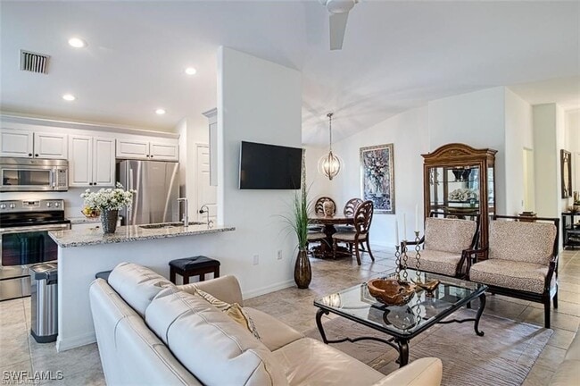 property at 10072 Oakhurst Way