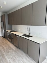 275 NW 26th St, Unit S1 in Miami, FL - Foto de edificio - Building Photo