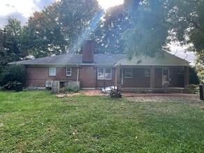1240 Burnbridge Rd in Forest, VA - Building Photo - Building Photo