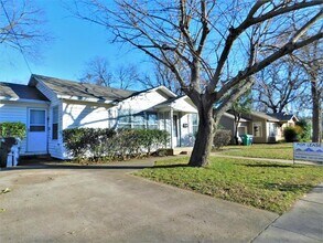1124 Coit St in Denton, TX - Building Photo - Building Photo
