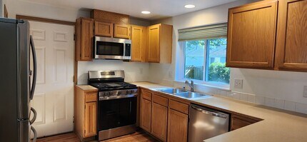 15235 172nd Ave SE in Monroe, WA - Foto de edificio - Building Photo