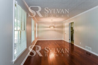 5129 Fawn Trail in Mableton, GA - Building Photo - Building Photo