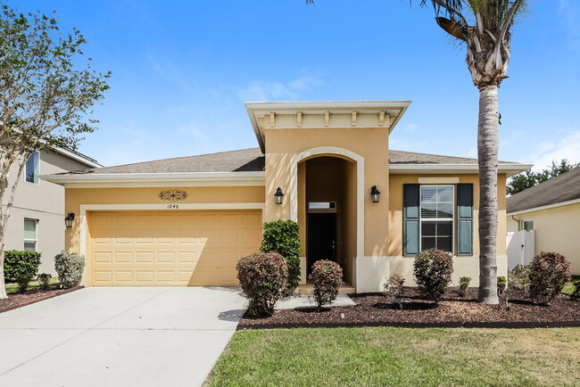 1848 Skyview Dr