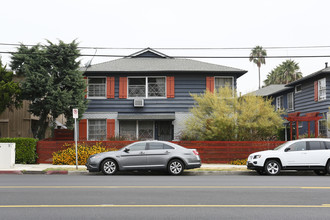 13519 Moorpark St in Sherman Oaks, CA - Building Photo - Building Photo