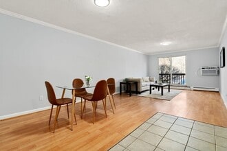 110 Boston Post Rd E in Marlborough, MA - Building Photo - Building Photo