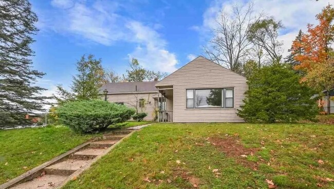 property at 417 Evart St