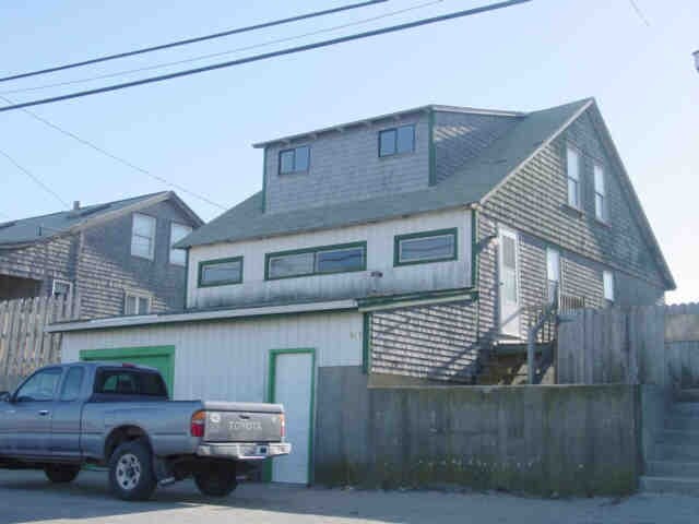 911 Matunuck Beach Rd in South Kingstown, RI - Foto de edificio