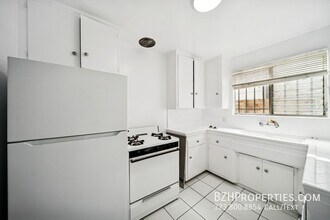 2314 S Corning St in Los Angeles, CA - Building Photo - Building Photo