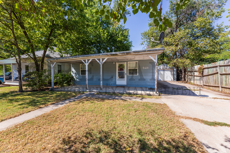 521 Leonine S St in Wichita, KS - Building Photo