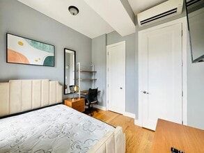 Furnished room/NOT APARTMENT in Brooklyn, NY - Building Photo - Building Photo