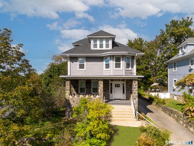 property at 18 Wessels Pl