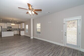 313 Kenmore Ct in Villa Rica, GA - Building Photo - Building Photo