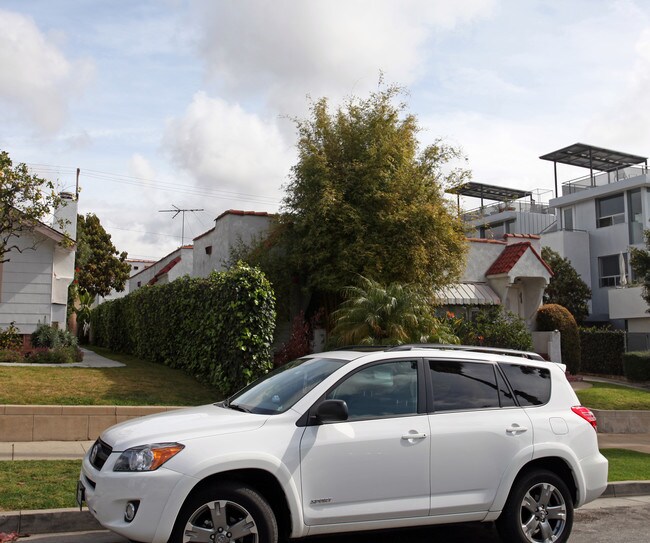 1029 19th St in Santa Monica, CA - Building Photo - Building Photo