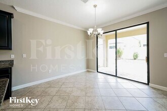 931 Terra Vista St in Brandon, FL - Building Photo - Building Photo