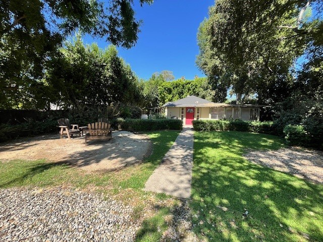 1111 N Catalina Ave in Pasadena, CA - Building Photo