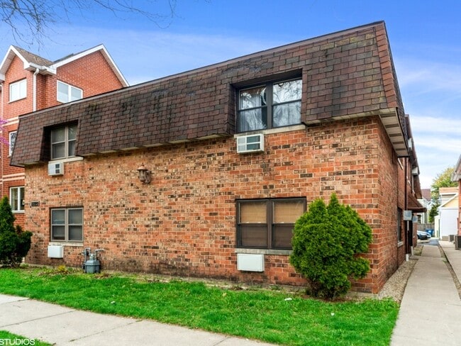 property at 313 Elgin Ave