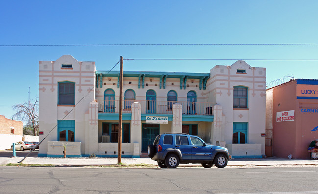 1106 E Yandell Dr in El Paso, TX - Foto de edificio - Building Photo