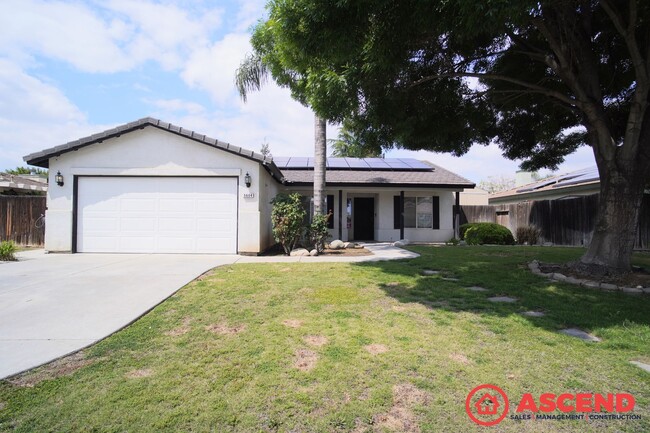 property at 5604 Veneto St