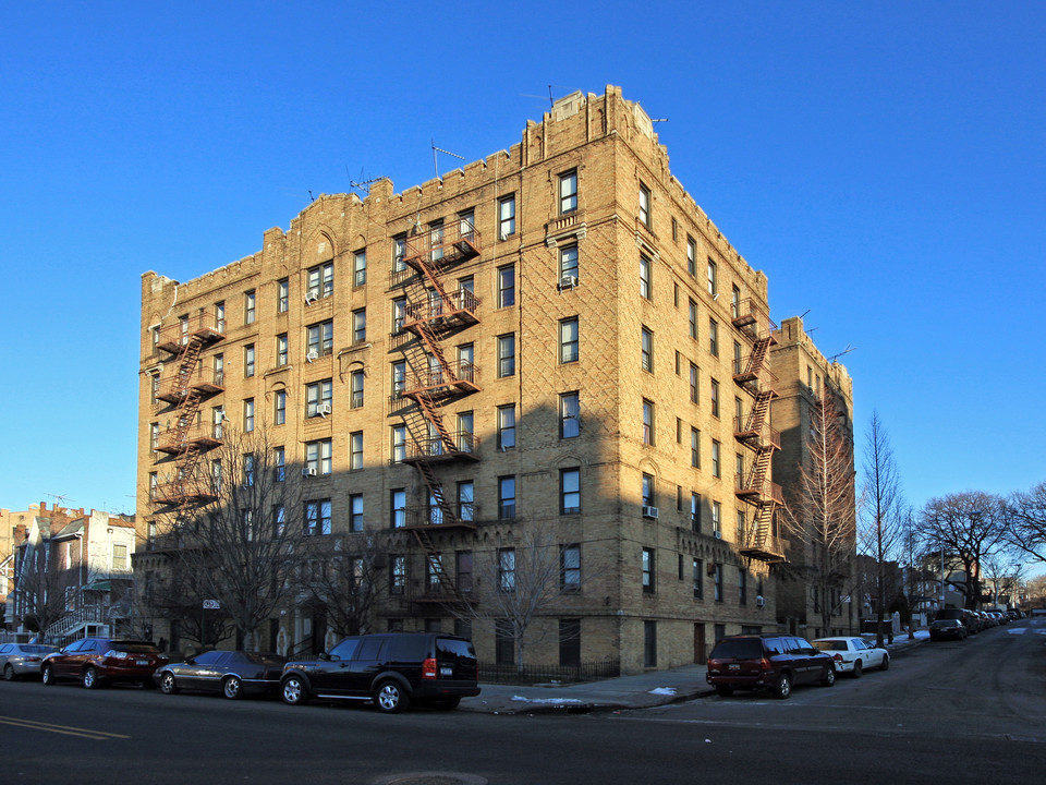 501 Lefferts Ave in Brooklyn, NY - Foto de edificio