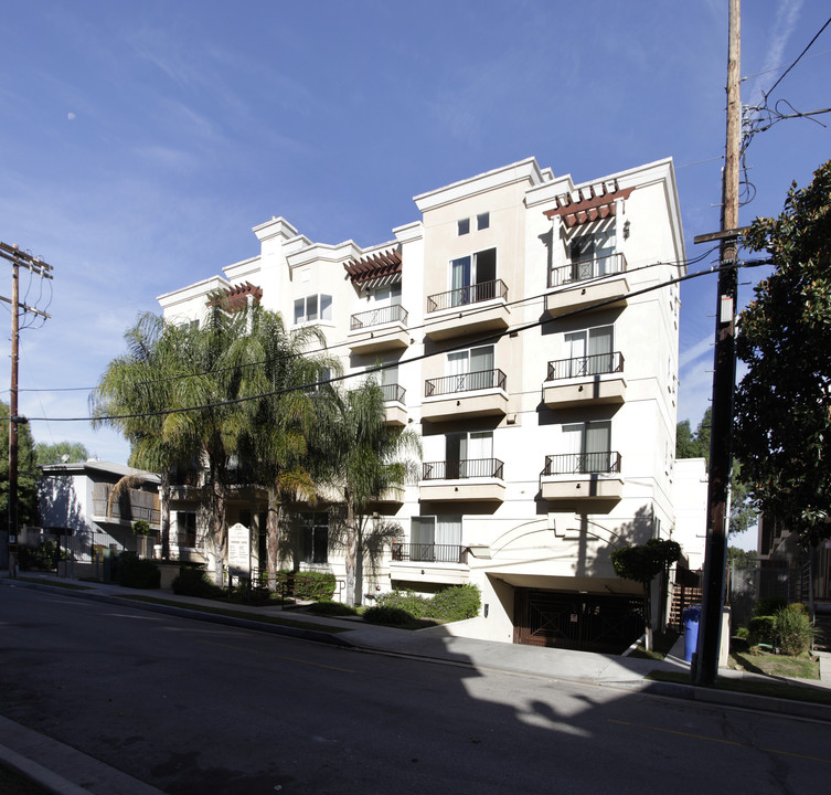 L'Gallia Apartments in Studio City, CA - Building Photo