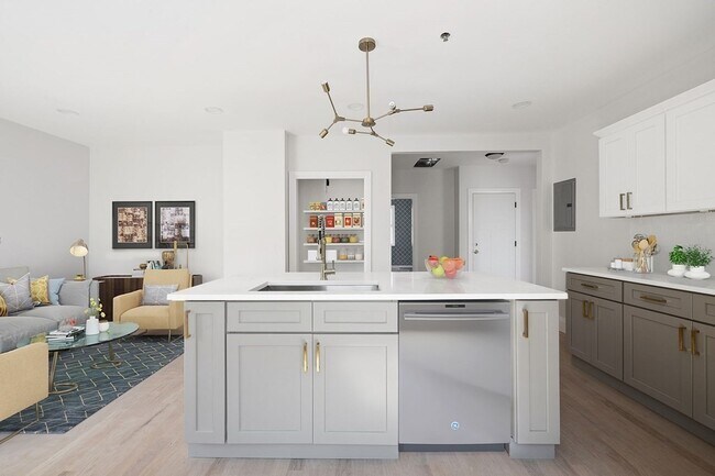 property at 849 Cummins Hwy