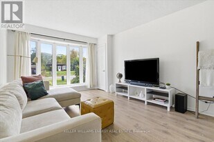 600 Wilson Rd N in Oshawa, ON - Building Photo