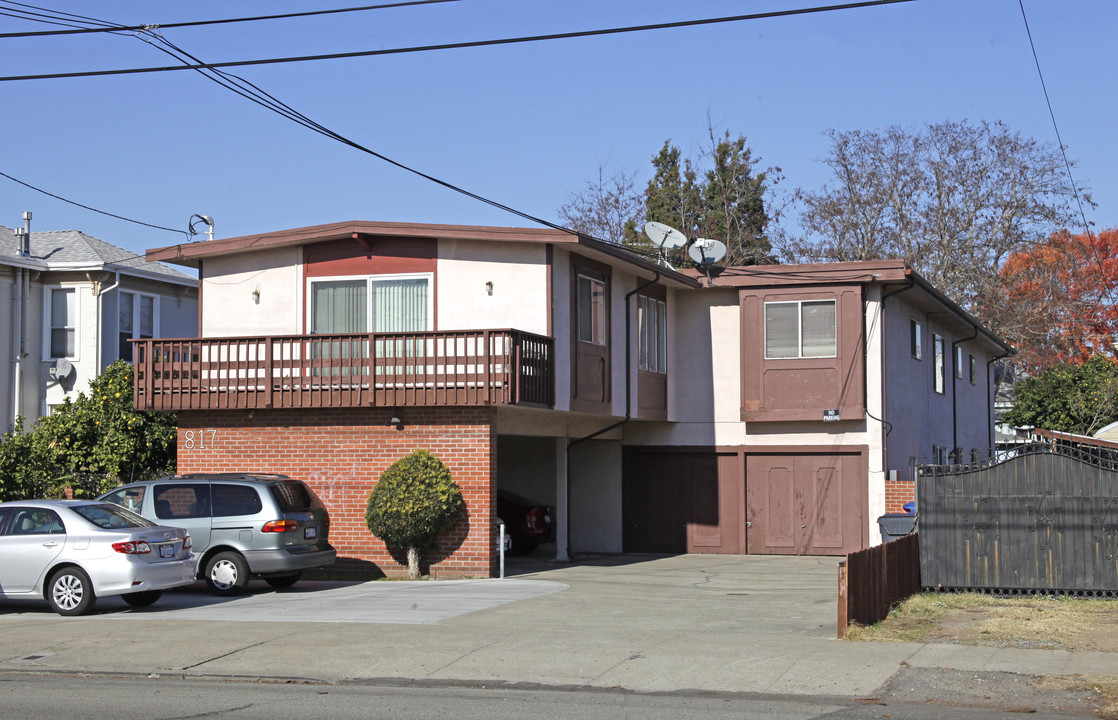 817 Lincoln Ave in Alameda, CA - Building Photo