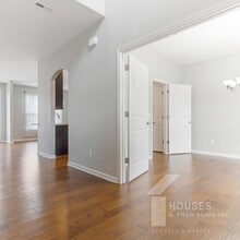 70 Madeline Cir in Taylors, SC - Building Photo - Building Photo