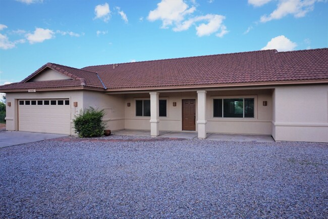 2062 N San Marcos De Niza Dr in Sierra Vista, AZ - Building Photo - Building Photo