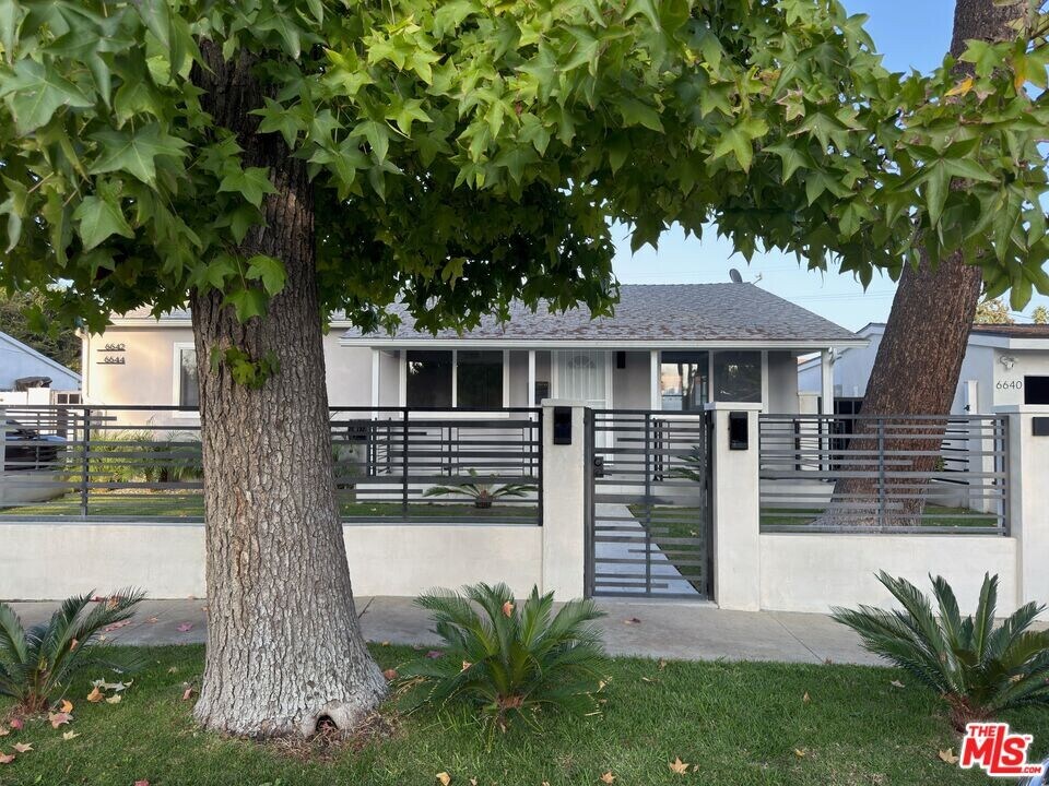 6644 Atoll Ave in Los Angeles, CA - Building Photo