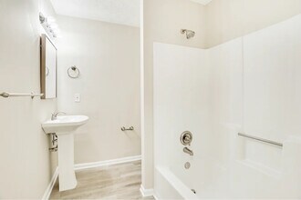 5576 Pennybrook Ct in Stone Mountain, GA - Building Photo - Building Photo