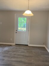 8605 Bost Ln in Louisville, KY - Building Photo - Building Photo