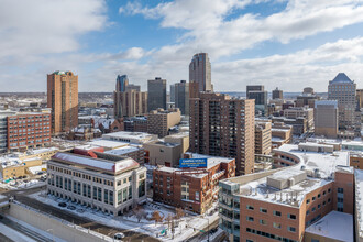 Gallery Tower in St. Paul, MN - Building Photo - Building Photo