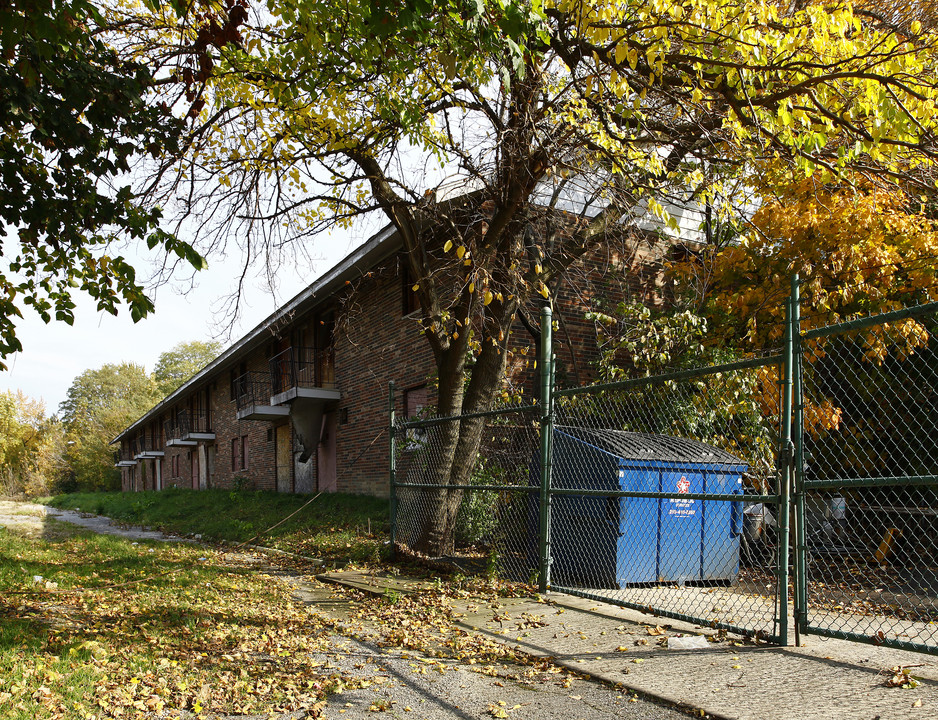 1751 Coit Ave in East Cleveland, OH - Building Photo