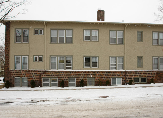 976 Goodrich Ave in St. Paul, MN - Building Photo - Building Photo