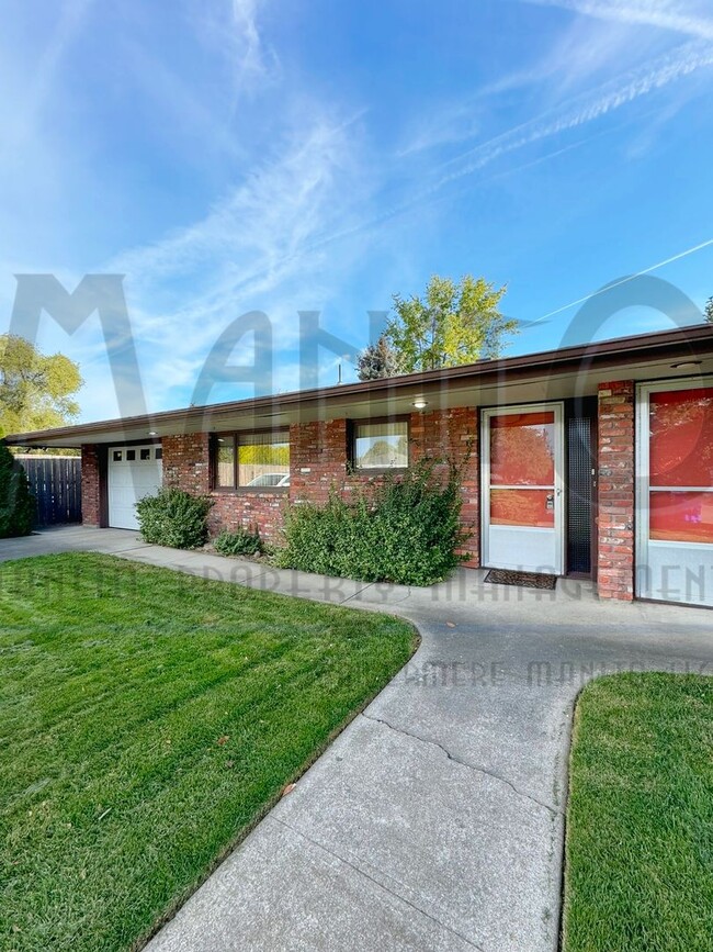 10520 E Dean Ave-Unit -10522 E Dean Avenue in Spokane Valley, WA - Building Photo - Building Photo