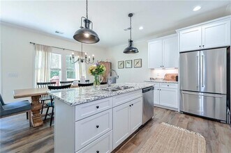 4935 Robinson Rd in Acworth, GA - Building Photo - Building Photo
