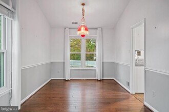 14551 Lock Dr in Centreville, VA - Building Photo - Building Photo