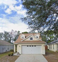 7431 Oxford Garden Cir in Apollo Beach, FL - Building Photo