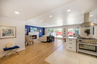 172 45th St in Sacramento, CA - Building Photo - Building Photo