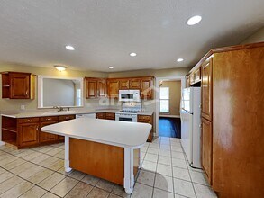 305 Karlee Dr in Lebanon, TN - Building Photo - Building Photo