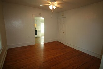 818 Clarendon St in Durham, NC - Building Photo - Building Photo