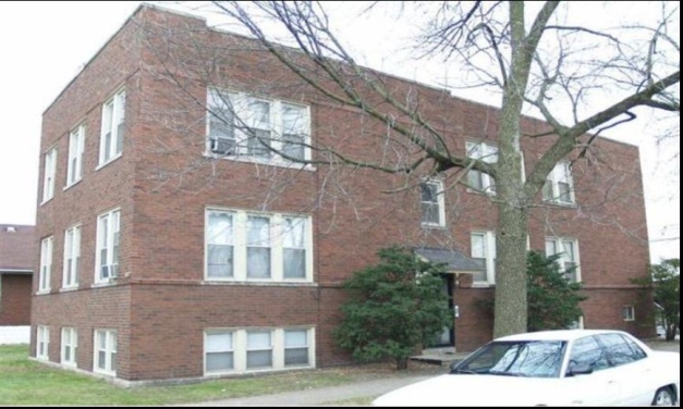 247 157th St in Calumet City, IL - Foto de edificio