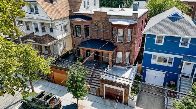 41 47th St in Weehawken, NJ - Building Photo - Building Photo