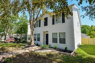 3935 Federal Ln in Missouri City, TX - Building Photo