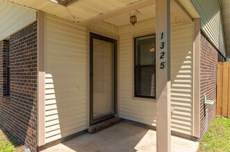 1325 Edenfield Dr in Fort Walton Beach, FL - Building Photo - Building Photo