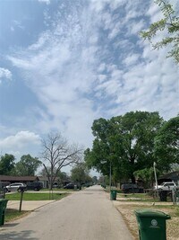 13501 Joliet St photo'