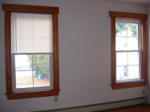 11 Pleasant St-Unit -2 in Ayer, MA - Building Photo - Building Photo