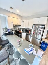 39 Long Ave, Unit 2 in Boston, MA - Foto de edificio - Building Photo